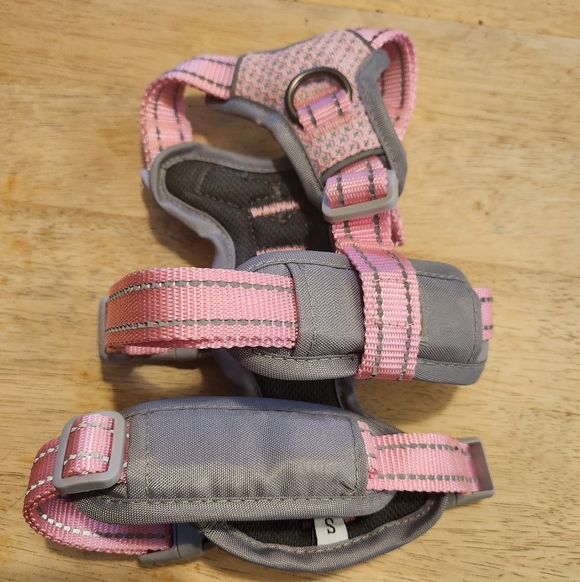 Escape Proof Reflective Dog Harness Size Small - Picture 3 of 11